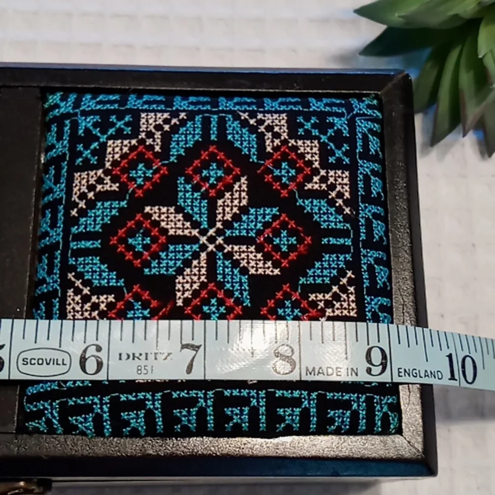 Vintage Embroidered Panel Wooden Jewelry Box With Removable Interior Seperator